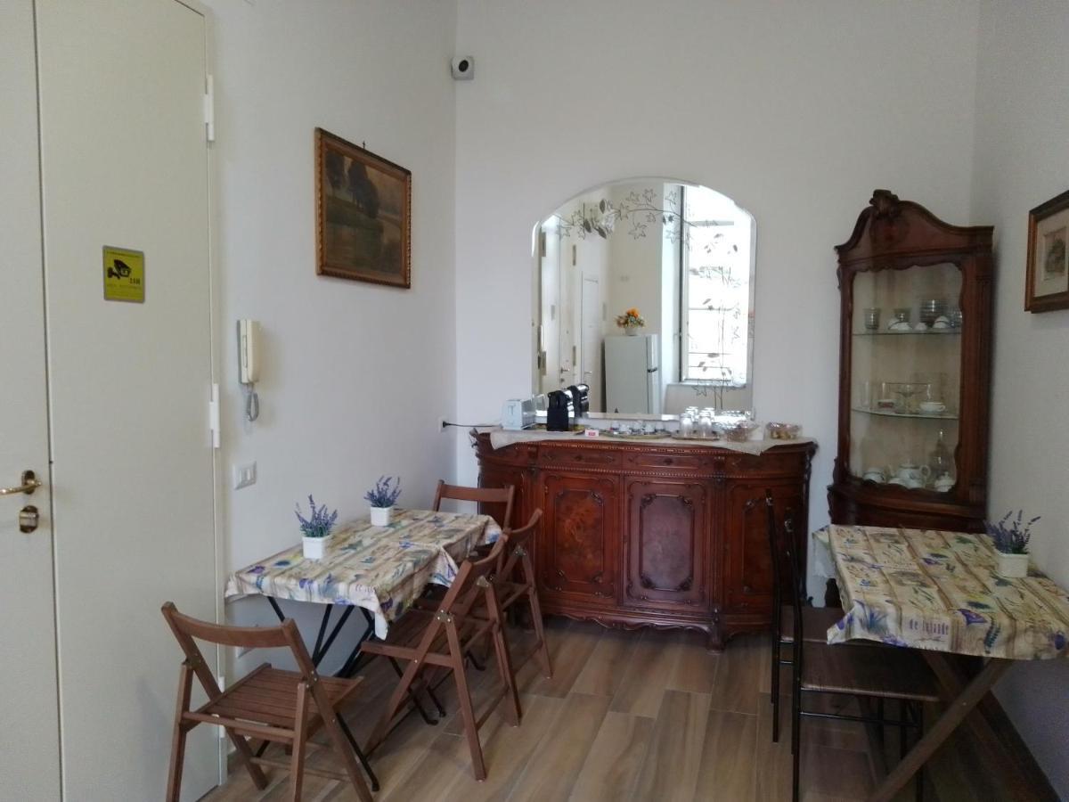 B&B Palazzo Sersale Napoli Eksteriør bilde