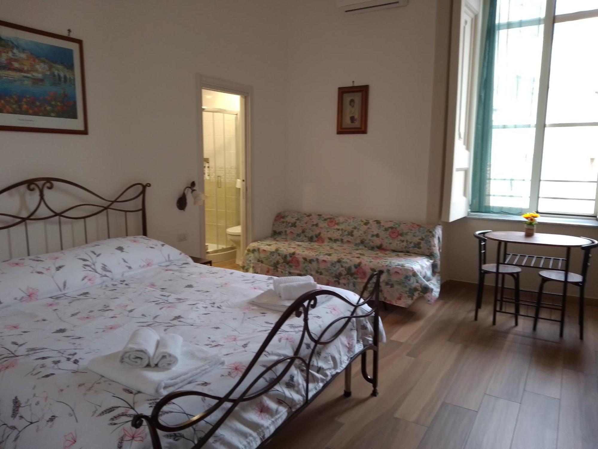 B&B Palazzo Sersale Napoli Eksteriør bilde