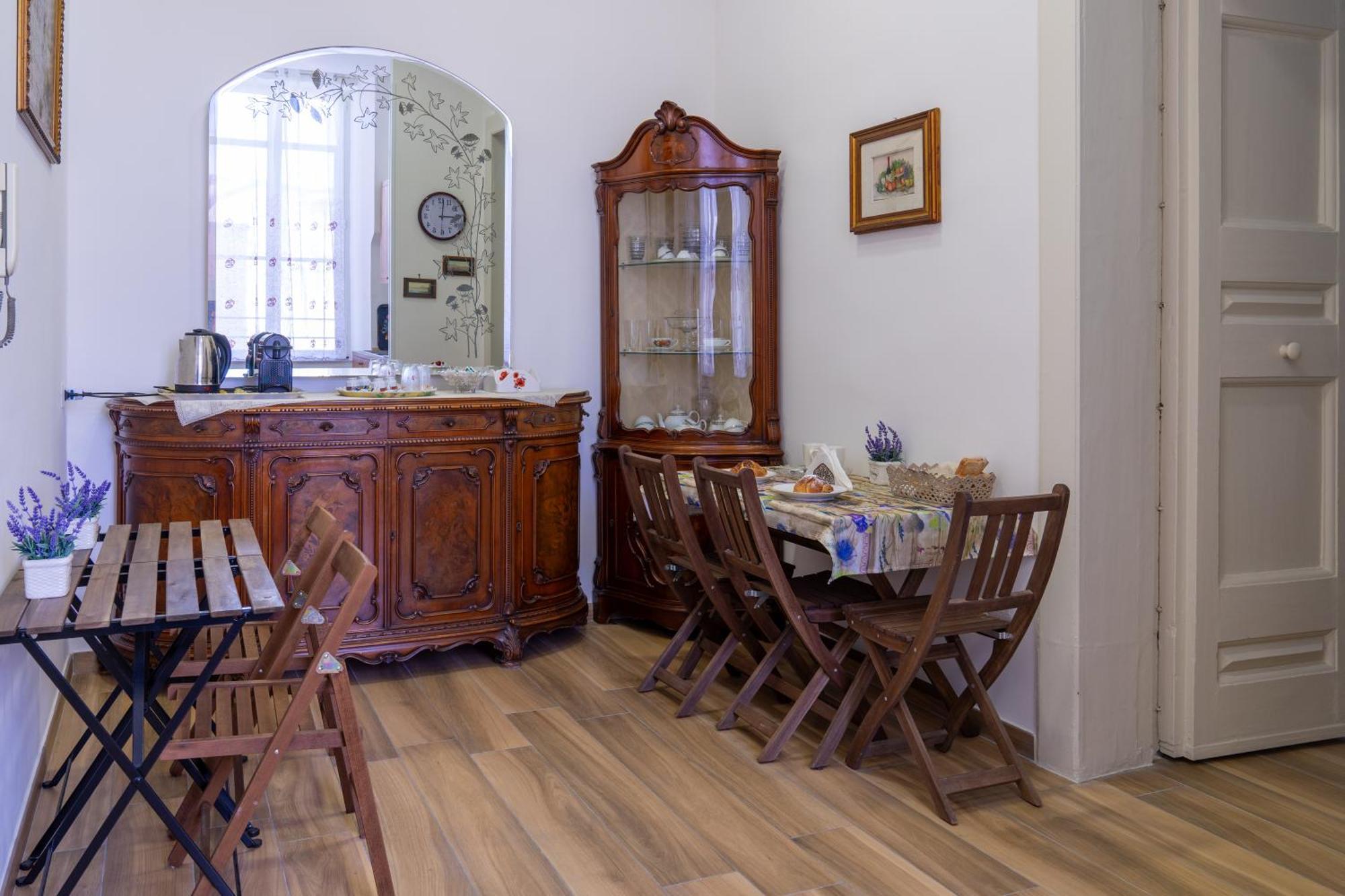 B&B Palazzo Sersale Napoli Eksteriør bilde
